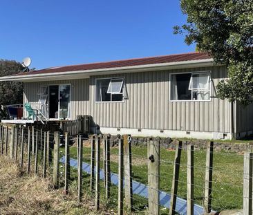 Three Bedroom Family Home - Photo 5