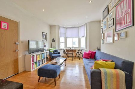 2 bedroom flat to rent - Photo 3