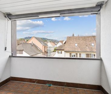 Gemütliche 3,5 Zimmer-Dachwohnung im Ortszentrum von Aesch - Photo 6