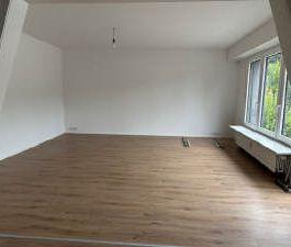 Moderne 4,5 Zimmerwohnung in zentraler Wohnlage zwischen Engelskirc... - Photo 1