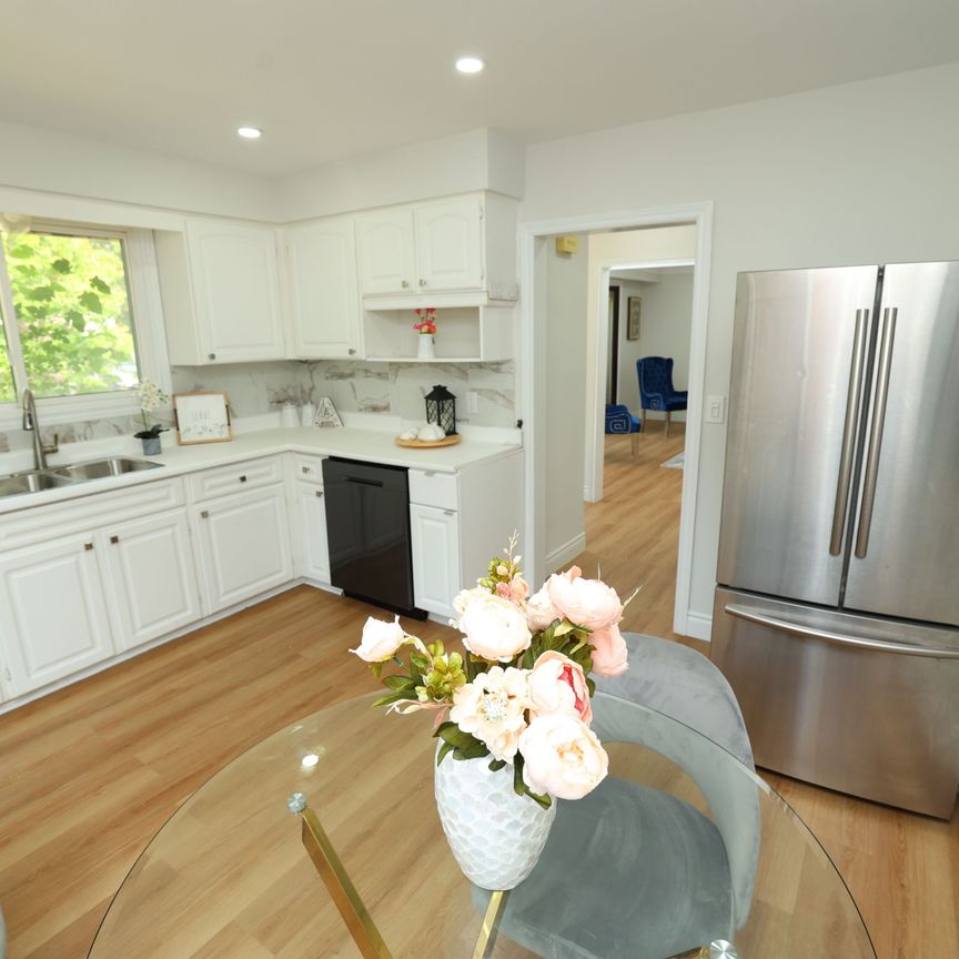 For Lease - 608 Thornwood Avenue, Burlington, Ontario - Photo 1