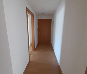 Deine neue Wohnung in Stadtfeld-Ost: 2-Raumwohnung mit EBK und Balkon - Foto 1