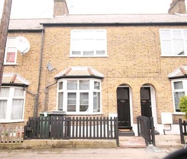 Crescent Road, Leyton, London, E10 - Photo 1