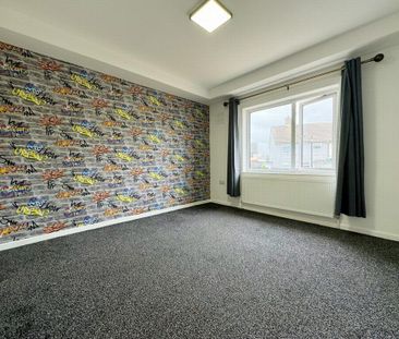 3 bedroom semi-detached house to rent - Photo 6