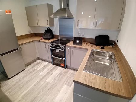 Richard Hawthorne House, Geoffrey Watling Way, Norwich - Photo 4