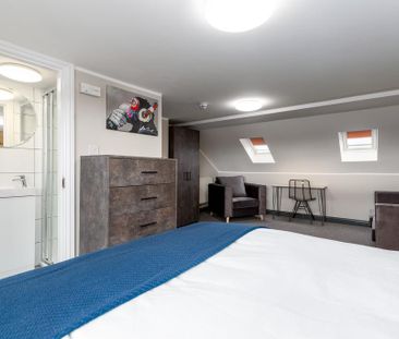 1 bedroom in a house share to rent - Photo 3