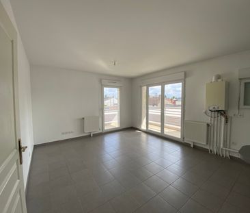 Location Appartement 2 Pièces 43 m² - Photo 2