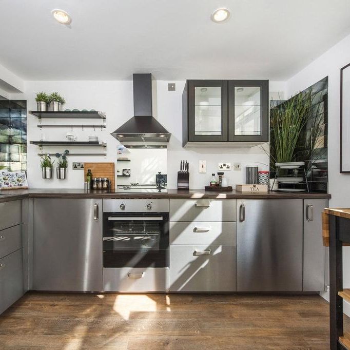 2 bedroom flat to rent - Photo 1