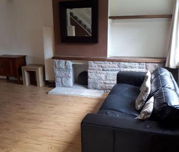 4 bedroom semi-detached house to rent - Photo 1