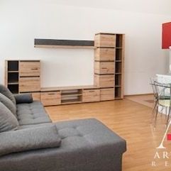 Ponúkame na prenájom väčší jednoizbový byt – apartmán na ul. Tr. SNP - Terasa. - Photo 1