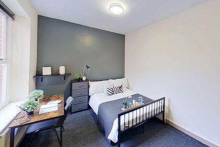 5 bedroom townhouse to rent - Photo 3