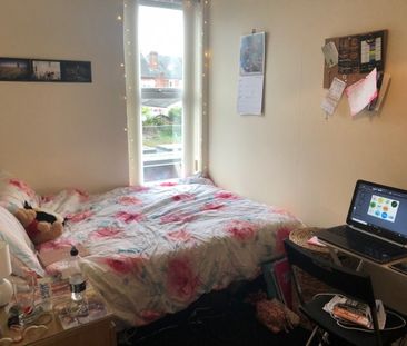 4 Bed - Sincil Bank â€“ 4 Bed - Photo 4