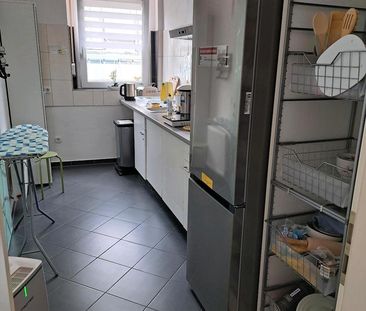 STUDENTEN ZIMMER 20m2 €550.- MÄNNER Nichtraucher/ Kein Jobcenter - Photo 1