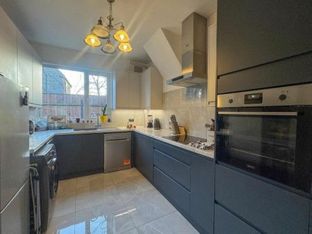 2 bedroom terraced house to rent - Photo 4