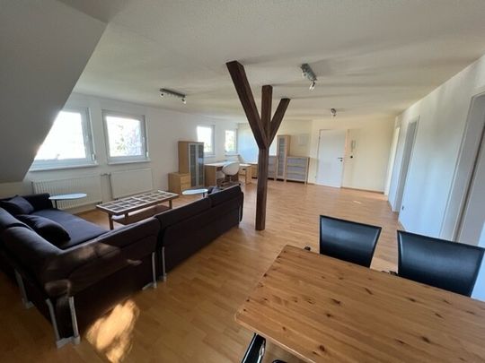 Möblierte 2 ZKB-Dachgeschosswohnung in ruhiger Wohnlage von Niedernhausen (auch unmöbliert möglich) - Foto 1