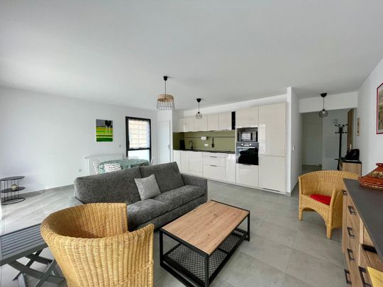 Location Appartement 3 pièces 71m² ST PRIVAT 07200 - Photo 1