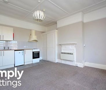 Studio to rent - Photo 6