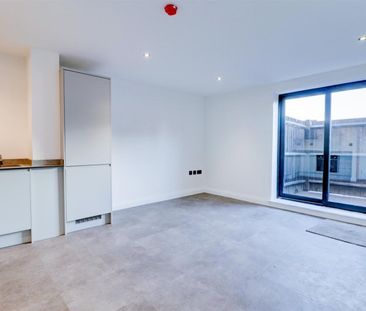 2 BED Apartment To rent - Photo 1