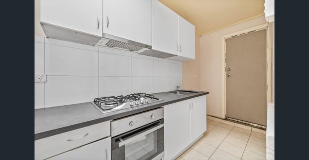 Premium Inner-City Gem! - Photo 1