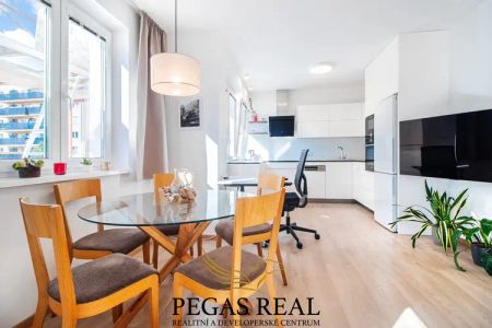 Pronájem bytu 2+kk 60 m - Fotografie 2