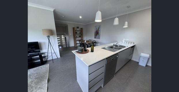 Modern Fully Furnished Home! - Photo 1