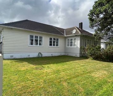 2 Bedrooms Epuni - Photo 4