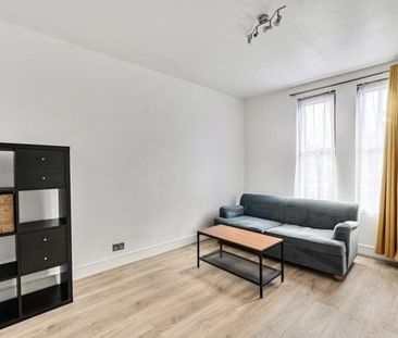 1 Bed Flat, Southfields, SW18 - Photo 1
