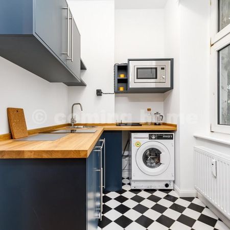 Nice Contemporary Home - Photo 3