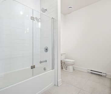 Appartement à louer - Laval (Chomedey) (Place Renaud) - Photo 4
