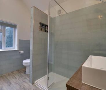 2 bedroom terraced house to rent - Photo 6