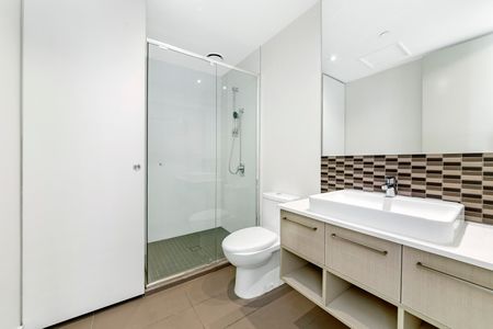 303/1177 Glen Huntly Road, Glen Huntly VIC 3163 - Apartment For Rent | Domain - Photo 2