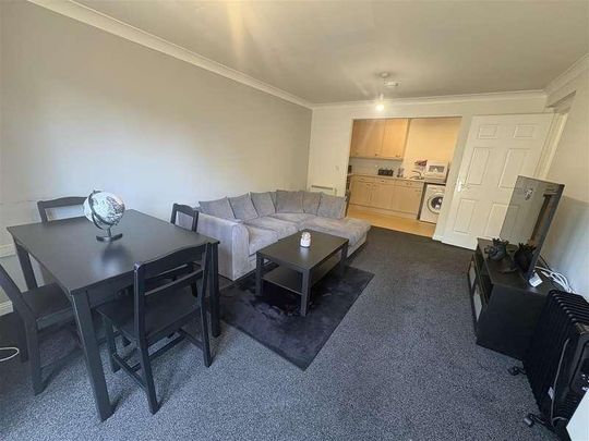 One Bed, Wellsfield, Bushey, WD23 - Photo 1