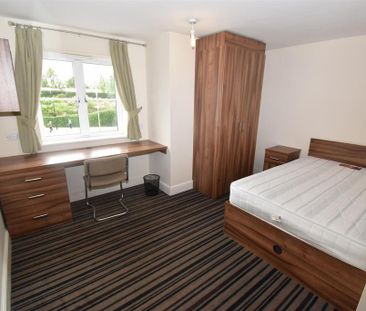 6 bedroom flat to rent - Photo 3