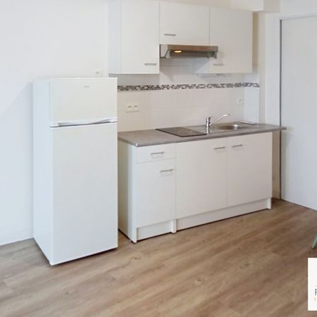 Location Appartement 1 pièce 23m² - Photo 3