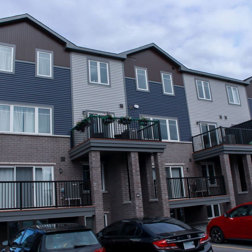For Lease - 305 Eldorado Private Unit# A, Kanata, Ontario - Photo 1