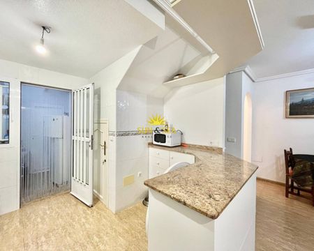 DETACHED 3-BEDROOM VILLA - PINAR DE CAMPOVERDE - Photo 2