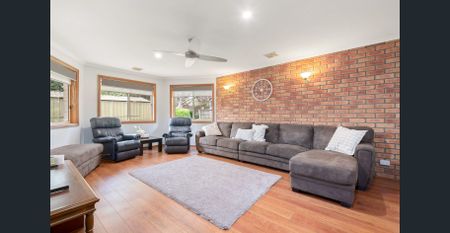 4 Bedroom Family Home in Popular Montebello Precinct - Photo 2