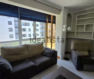 Alquiler de piso en Calle Oleta - Photo 2