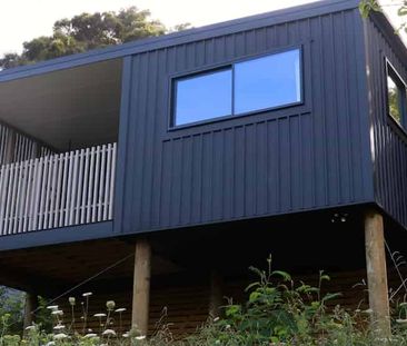 Contemporary Island Retreat with Sea Views - Photo 4