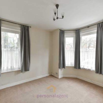 1 bedroom property to rent in Epsom - Photo 1