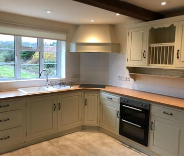 4 bedroom detached house to rent - Photo 6