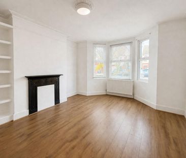 3 bedroom House To Let Total Size: 1034 SQ FT - Photo 1