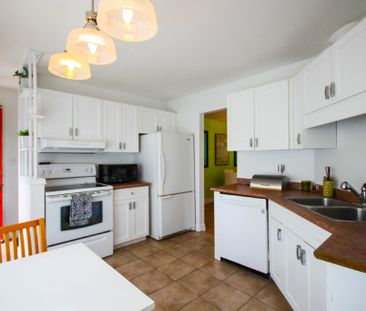90 Douglas Ave, Kingston, ON K7K 6C6 - Photo 1