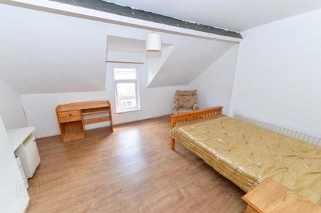 69 Haypark Avenue, Belfast, BT7 3FE - Photo 3