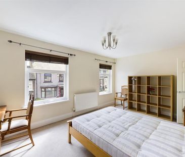 3 bedroom private hall to rent - Photo 5