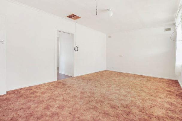 Bright, Breezy & Perfectly Positioned Family Friendly Home - Photo 1