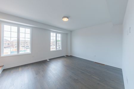 For Lease - 3028 Merrick Road, Oakville, Ontario - Photo 2