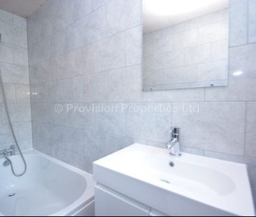 2 Bedroom Student Houses in Leeds - Photo 6