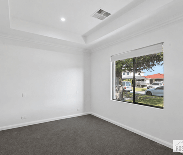 BRAND NEW MODERN HOME WITH QUALITY FINISHES! - Photo 4