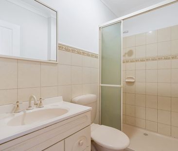 Freshly Refurbished Three-Bedroom Unit - Photo 6